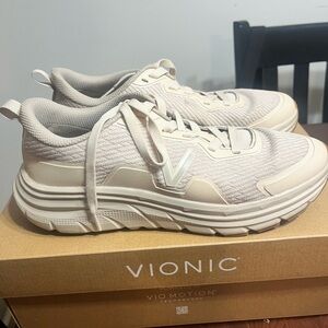 Vionic Women's Tan Sneakers